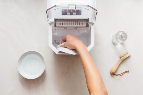 How To Clean Ice Maker